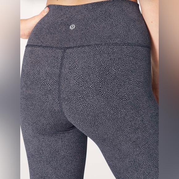 Lululemon Wunder Under Crop Hi Rise - Picture 3 of 11